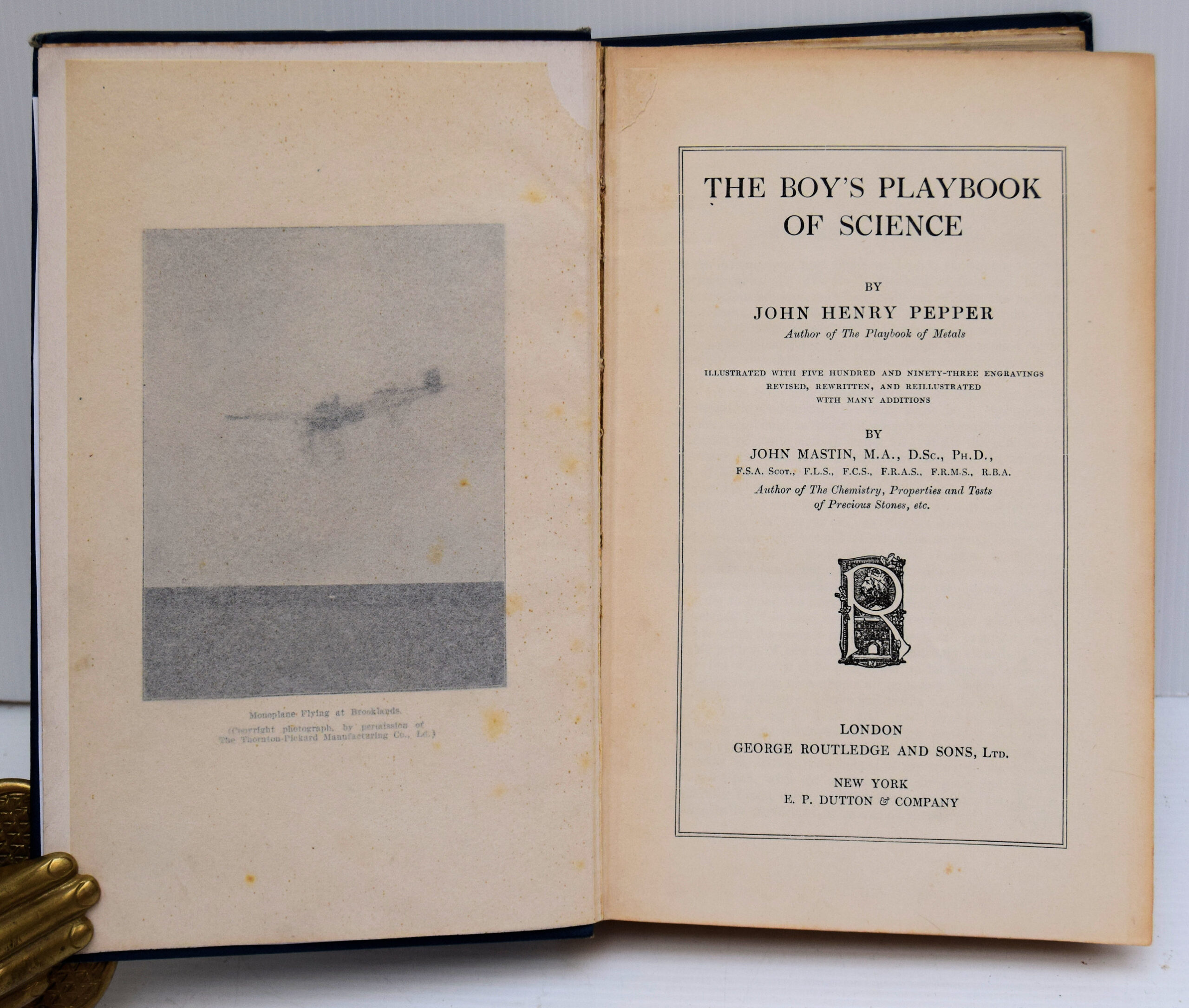 THE BOY'S PLAYBOOK OF SCIENCE. - Image 2