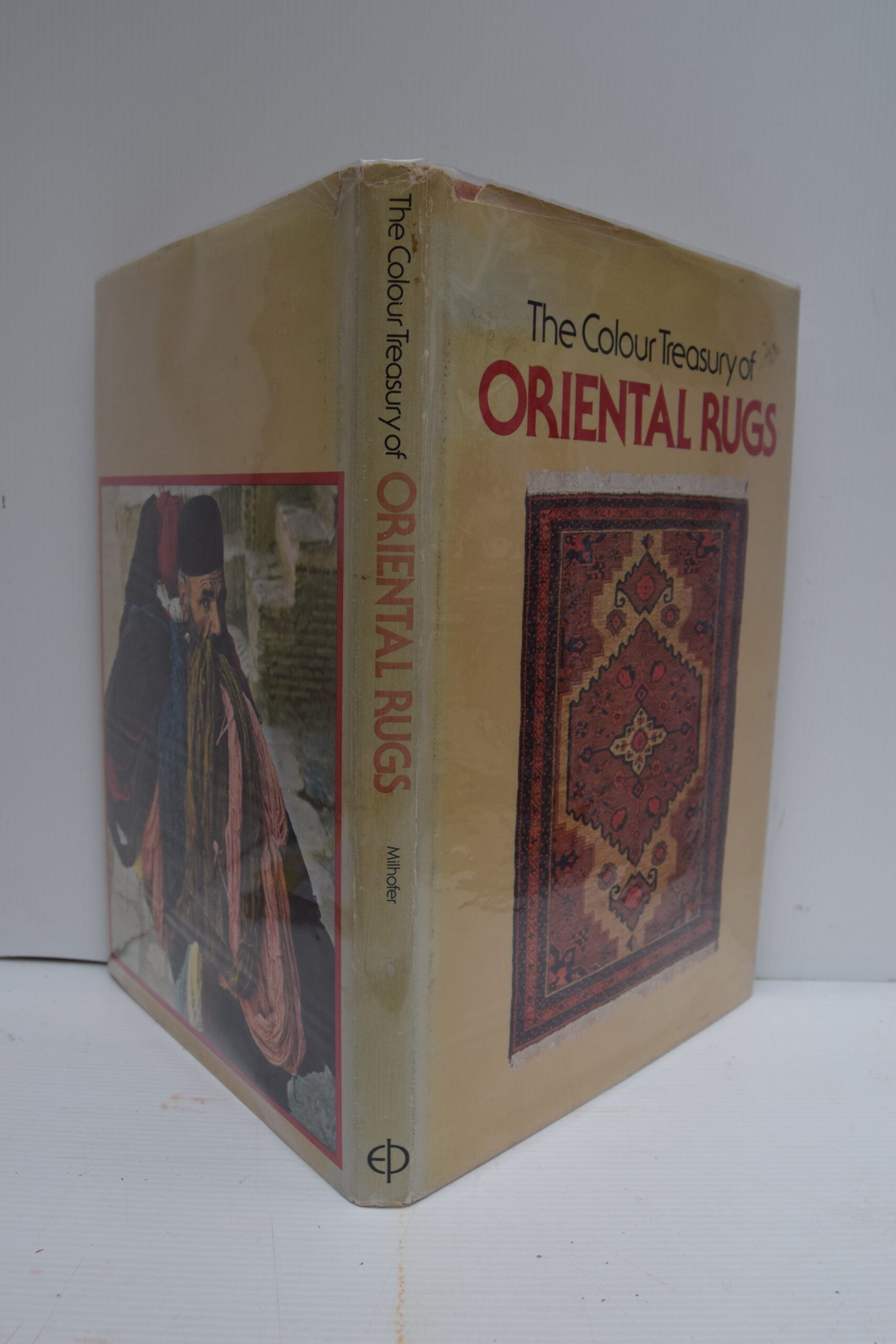 THE COLOUR TREASURY OF ORIENTAL RUGS.