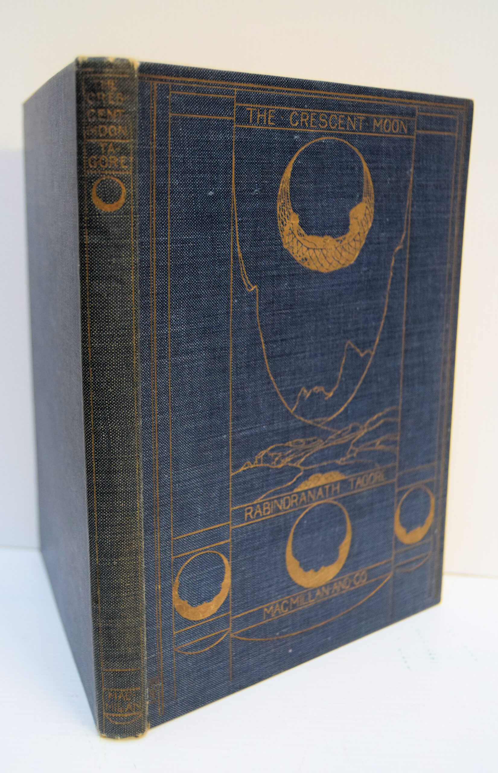 THE CRESCENT MOON